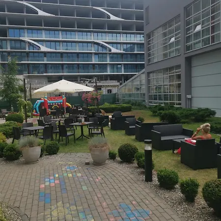 Lägenhet Diva Prywatny Z Tarasem Kołobrzeg