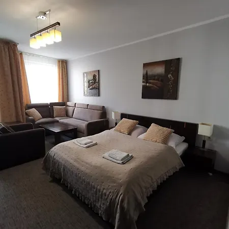 Diva Prywatny Z Tarasem Апартаменты Колобжег